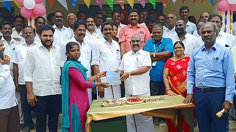 புதிய வகுப்புகளை அமைச்சர் செஞ்சி மஸ்தான் தொடங்கி வைத்தார்.