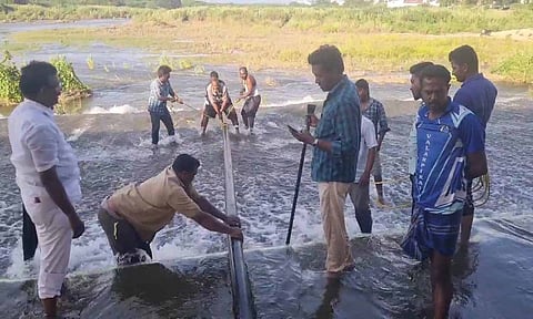 காவிரி கூட்டு குடிநீர் குழாய்கள் பாலாற்று வெள்ளத்தில் அடித்து செல்லப்பட்டன