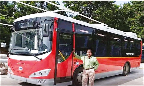 அலிபிரிக்கு வந்துள்ள மின்சார பஸ்.