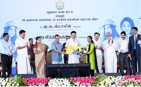 மாதம் ரூ.1000 உதவித்தொகை-முதல்-அமைச்சர் மு.க.ஸ்டாலினுக்கு நீலகிரி மாணவிகள் நன்றி
