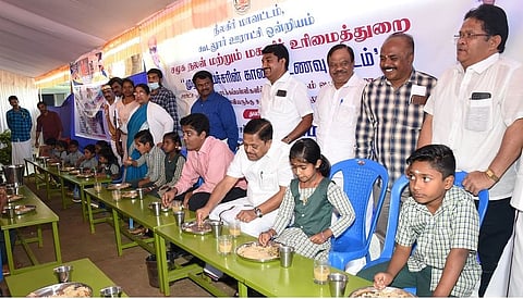 காலை உணவு திட்டத்தால் பள்ளிக்கு வரும் மாணவர்களின் எண்ணிக்கை அதிகரிக்கும்-அமைச்சர் ராமச்சந்திரன் பேச்சு
