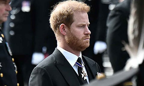 ராணி எலிசபெத் இறுதிச் சடங்கில் பங்கேற்ற இளவரசர் ஹாரி அவமதிக்கும் வகையில் நடந்து கொண்டாரா?