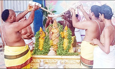 அப்பளாயகுண்டா பிரசன்ன வெங்கடேஸ்வர சாமி கோவிலில் வருடாந்திர பவித்ரோற்சவம்