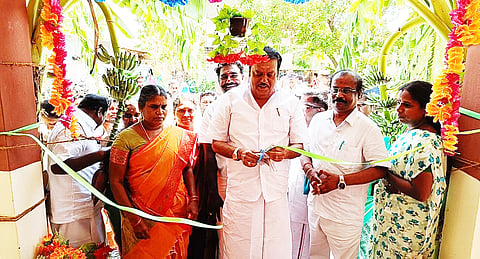 ரூ.2 லட்சம் மதிப்பில் புதிய நூலகம்