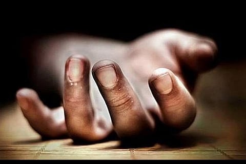 மோட்டார் சைக்கிள் மோதி மூதாட்டி சாவு