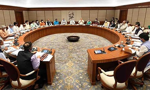 மத்திய அரசு ஊழியர்களுக்கு 4 சதவீத அகவிலைப்படி உயர்வு- மத்திய அமைச்சரவை ஒப்புதல்