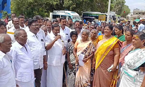 கண்டன ஆர்ப்பாட்டம் நடைபெற்ற காட்சி.