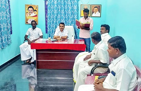 சிறப்பு கூட்டம் நடைபெற்ற காட்சி.