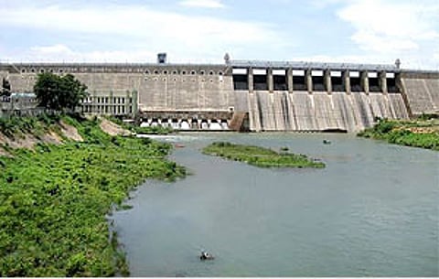 பவானிசாகர் அணையின் நீர்மட்டம் 101.65 அடியாக குறைந்தது