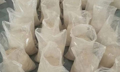 மும்பை விமான நிலையத்தில் ரூ.80 கோடி மதிப்பிலான ஹெராயின் கடத்தல்- கேரள வாலிபர் கைது