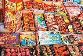 அனுமதி இல்லாமல் பட்டாசு விற்றால் கடும் நடவடிக்கை - ஆர்.டி.ஓ. எச்சரிக்கை
