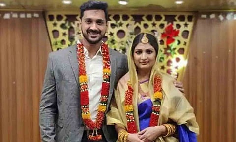 அர்னவ் - திவ்யா