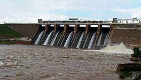 வைகை, முல்லைபெரியாறு அணைகளில் நீர் திறப்பு குறைப்பு