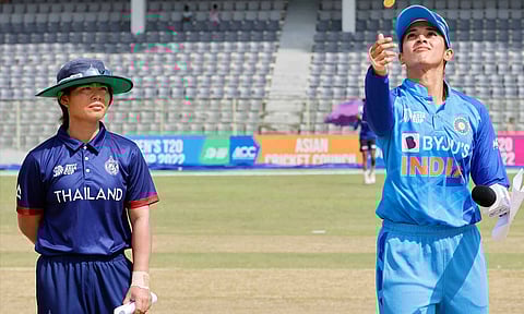 பெண்கள் ஆசிய கோப்பை- தாய்லாந்துக்கு எதிராக டாஸ் வென்ற இந்தியா பந்து வீச்சு தேர்வு