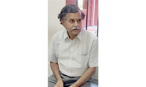 பள்ளி தாளாளர் குருதத்