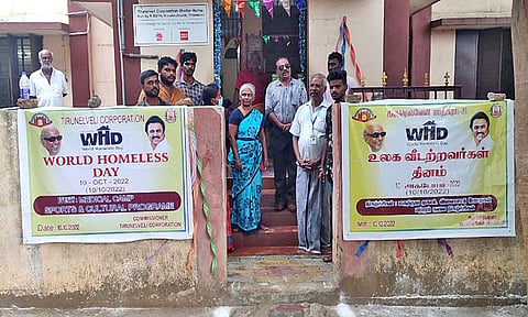 குறுக்குத்துறையில் உள்ள மாநகராட்சி முகாம்.