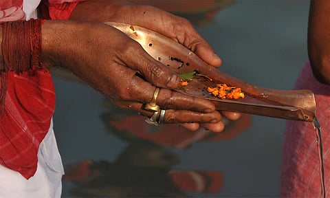 சூரிய கிரகண தோஷத்தை தீர்க்கும் பரிகாரம்...