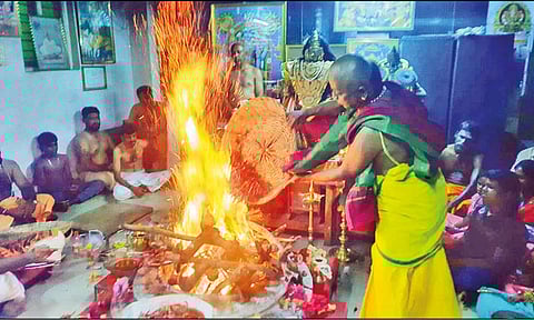 கோபால்பட்டி அருகே மகா பிரத்யங்கரா தேவி பூஜை