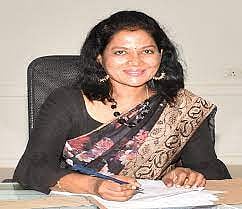 1-ந் தேதி முதல் புதுமை பெண் திட்டத்தின் கீழ் உதவி தொகை பெற மாணவிகள் விண்ணப்பிக்கலாம் - கலெக்டர் தகவல்