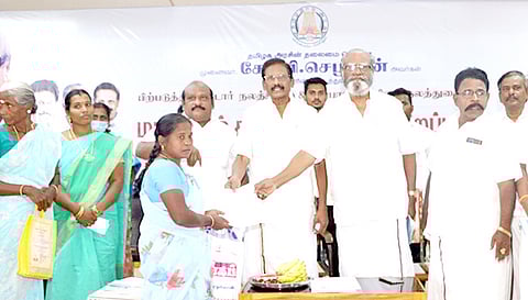 முகாமை கல்யாணசுந்தரம் எம்.பி. தொடங்கி வைத்தார்.