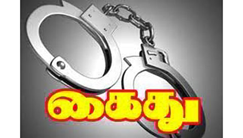 தொழிலாளியை தாக்கியவர் கைது