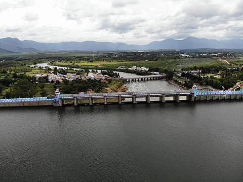 பவானிசாகர் அணை நீர்மட்டம் 102.24 அடியாக உயர்வு