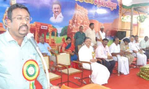 சதய விழாவில் கலெக்டர் தினேஷ் பொன்ராஜ் ஆலிவர் பேசினார்.