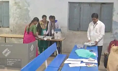 6 மாநிலங்களில் இடைத்தேர்தல்- 7 சட்டசபை தொகுதிகளில் விறுவிறுப்பான வாக்குப்பதிவு