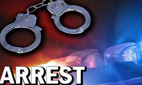 ெபாள்ளாச்சி மனைவியை தாக்கிய தொழிலாளி கைது