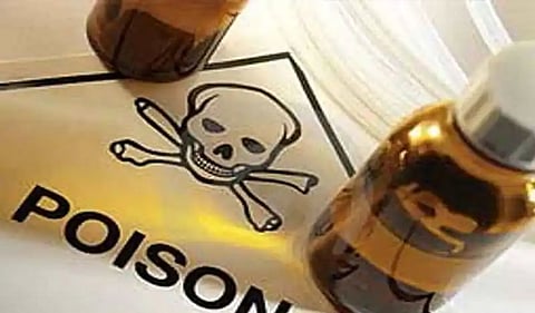 மூதாட்டி விஷம் குடித்து தற்கொலை