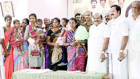 செல்வமகள் சேமிப்பு திட்டத்தை அரசு கொறடா கோவி. செழியன் தொடங்கி வைத்தார்.