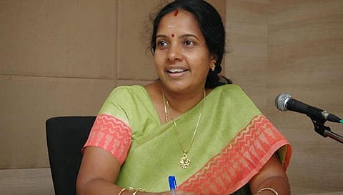 10 சதவீத இடஒதுக்கீட்டால் 60-க்கும் அதிகமான சமூகத்தினருக்கு பயன்- வானதி சீனிவாசன்