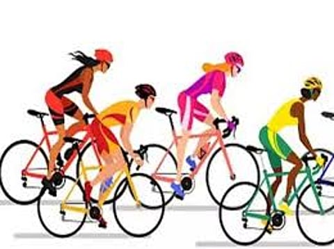 அரசு பள்ளியில் சைக்கிள் போட்டி