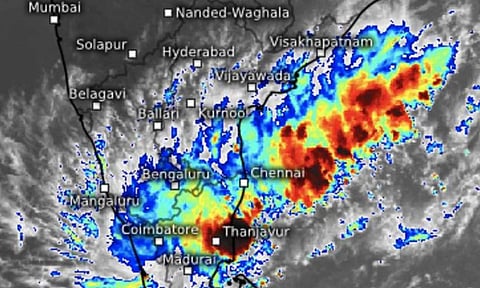 தமிழகத்தில் இன்று கன முதல் அதிகனமழைக்கு வாய்ப்பு- வானிலை ஆய்வு மையம்