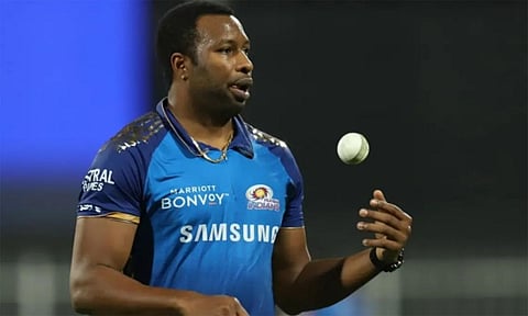 ஓய்வு அறிவித்த பொல்லார்டு: பயிற்சியாளராக இணைத்துக் கொண்ட மும்பை இந்தியன்ஸ்