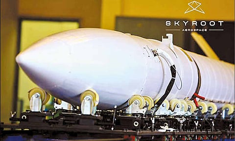 இஸ்ரோ விண்ணில் ஏவ உள்ள முதல் தனியார் ராக்கெட்டை படத்தில் காணலாம்.