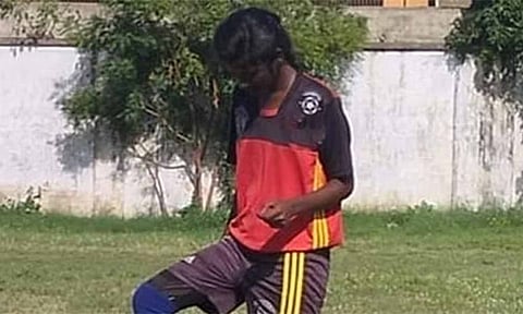 கால்பந்து வீராங்கனை மரணம்- தாமாக முன்வந்து வழக்கு பதிவு செய்தது மனித உரிமைகள் ஆணையம்