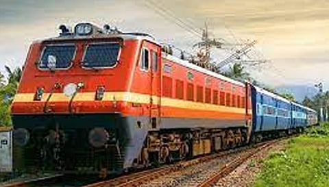 காசி தமிழ் சங்கமம் நிகழ்ச்சிக்கு சேலத்தில் இருந்து 51 பேர் பயணம்