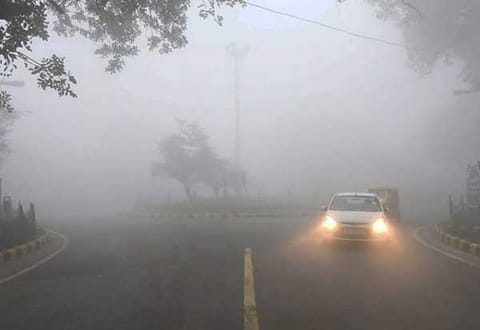 கடும் குளிரால் பொதுமக்கள் அவதி