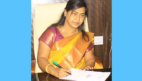 நெல்லை மாநகராட்சி நகர் நல அலுவலராக சரோஜா இன்று பொறுப்பேற்றுக் கொண்ட காட்சி.