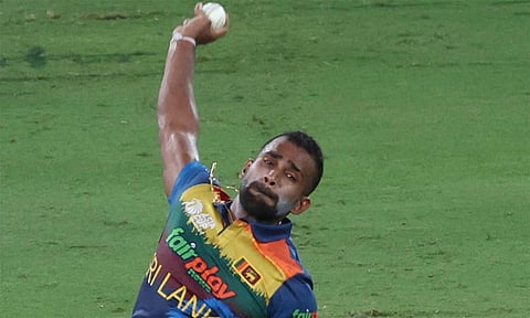 சமிகா கருணாரத்னேவுக்கு ஓராண்டுக்கு தடை விதித்தது இலங்கை கிரிக்கெட் வாரியம்