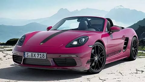 மூன்று புது ஸ்போர்ட்ஸ் கார்களை அறிமுகம் செய்த போர்ஷே