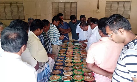 பழனி முருகன் கோவில் பஞ்சாமிர்தம் தயாரிக்க நாட்டு சர்க்கரை ரூ.87 லட்சத்துக்கு கொள்முதல்