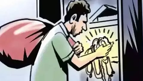 வடவள்ளியில் ரியல் எஸ்டேட் புரோக்கர் வீட்டில் 12 பவுன் நகைகள் கொள்ளை