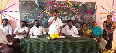 விழாவில் சண்முகையா எம்.எல்.ஏ பேசிய காட்சி