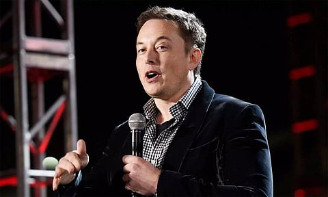 மனித மூளைக்குள் சிப் பொருத்தி விரைவில் பரிசோதனை- எலான் மஸ்க் அறிவிப்பு