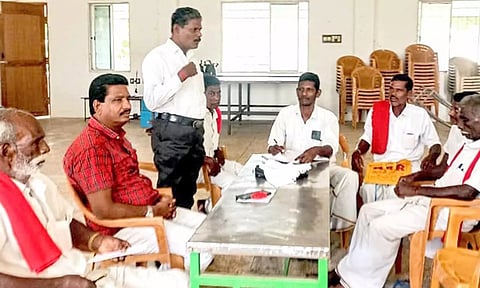 சங்க கூட்டம் நடந்தது.