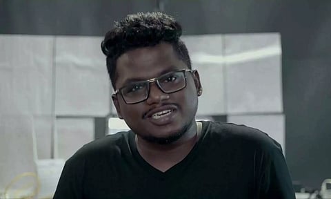 என் திமிரான தமிழச்சி.. காதலில் விழுந்த தெருக்குரல் அறிவு..