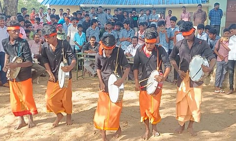 கலை இலக்கிய போட்டி நடந்தது.