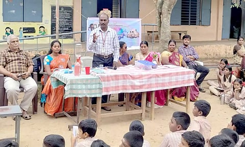 வானவில் மன்ற கருத்தாளர்கள் கூட்டம்.